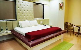 Fabhotel Sai Leela